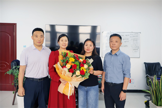 安康市中心血站開展“5·12”國際護士節慰問活動